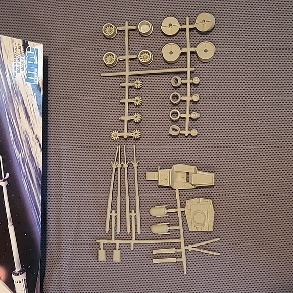 MPC Ertl Star Wars Return Of The Jedi X-Wing Fighter Model Kit 8918 - Picture 2 of 14